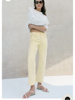 pistola Pale Yellow Lexi Mid Rise Bowed Straight Jean Sz 31